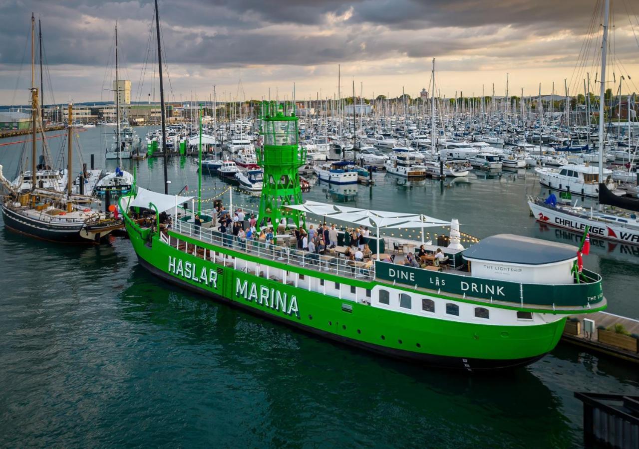 Rooms At Haslar Marina Gosport Esterno foto